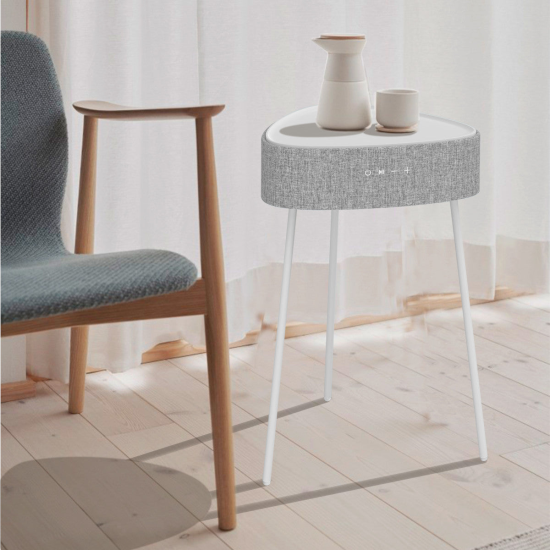 Drahtloser Lautsprecher Mesu Tisch Design TWS ws Raumf&uuml;llender Klang, Tischplatte induktives Laden